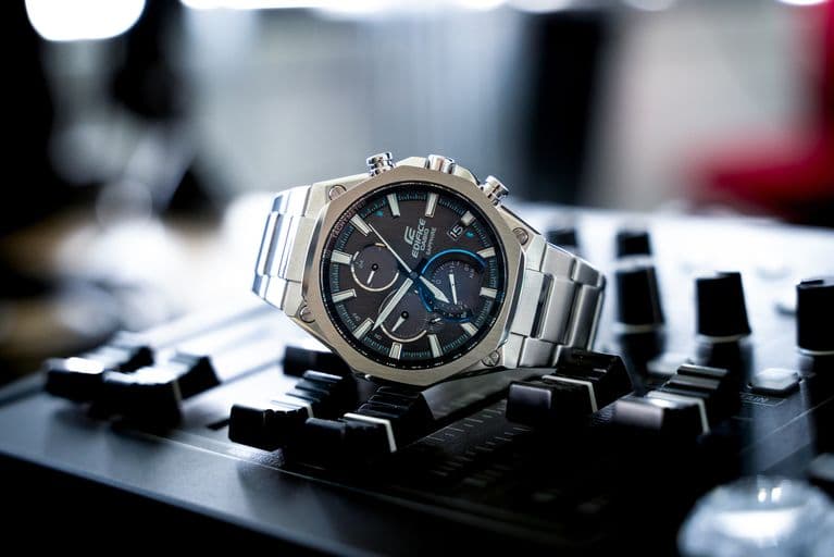 Juwelier van Hooff-serie-casio-edifice-bluetooth-02